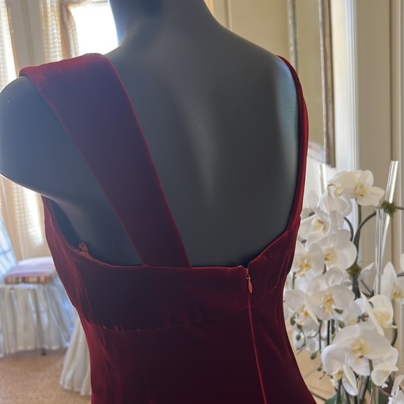 Badgley Mischka Evening gown. Simply Exquisitely! - Picture 5 of 9